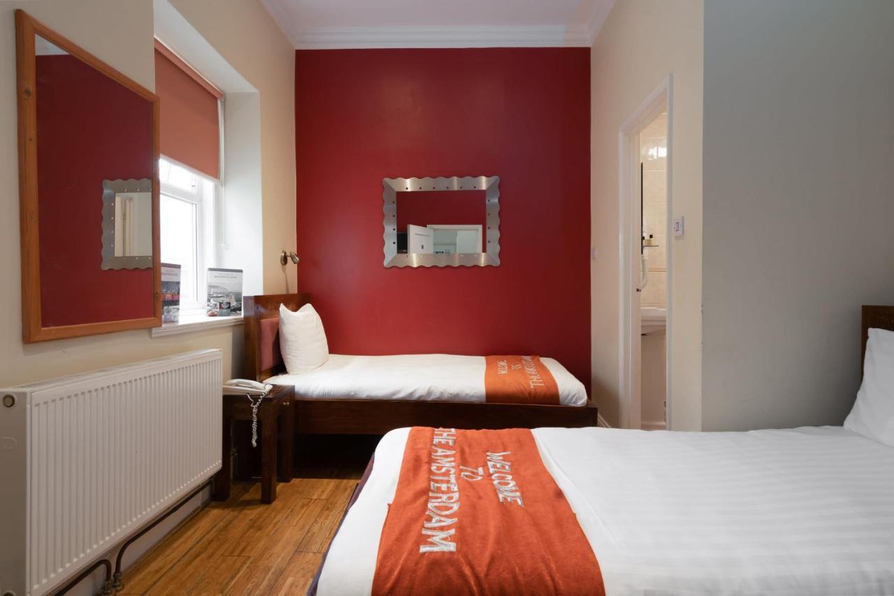 Twin Room,1665400935:JPEG